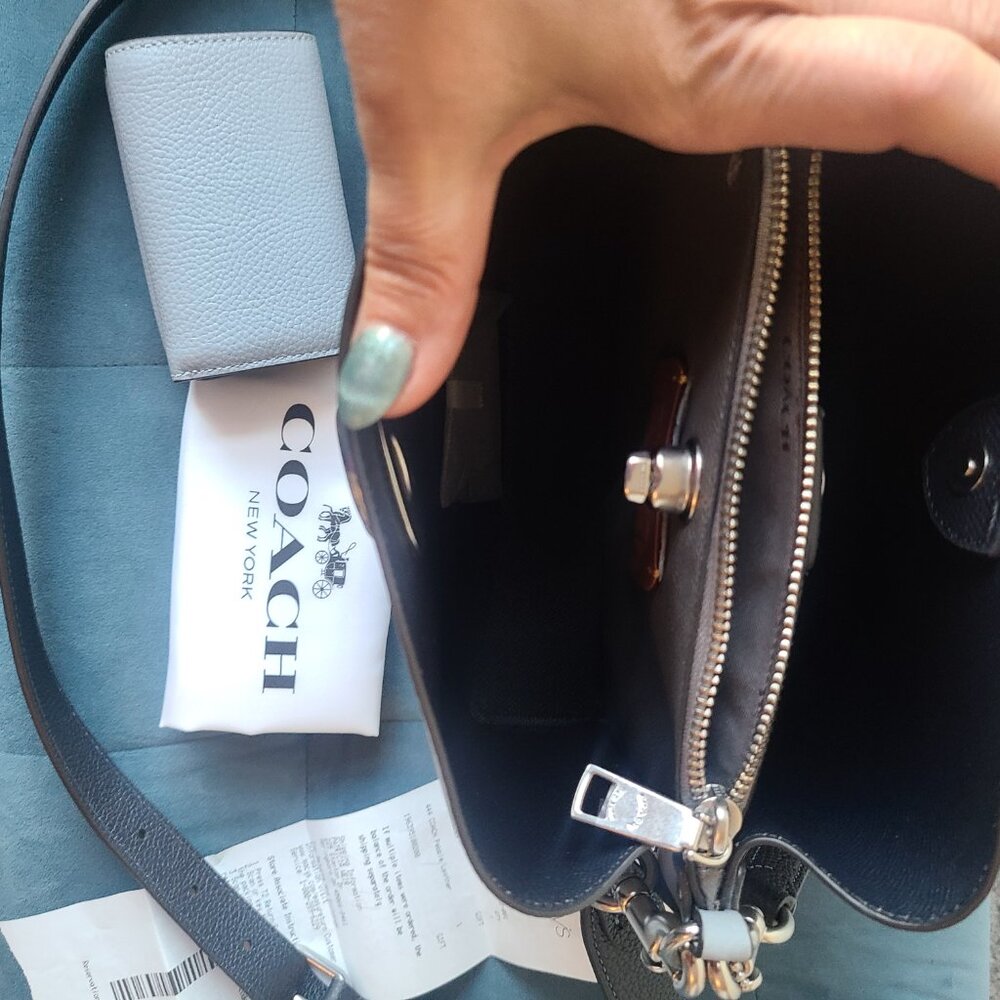 COACH Willow Bucket Bag In Color block Leather with matching wallet - Picture 2 of 14